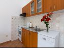 Appartamenti Miranda - quiet & next to the sea: A1(2+2), A2(2+2), A3(2+1), A4(2+1) Vinisce - Riviera Trogir  - Appartamento - A3(2+1): la cucina