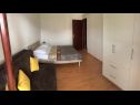 Appartamenti Deni - 30 m from sea: A2(4+1), A3(4+2) Vinisce - Riviera Trogir  - Appartamento - A2(4+1): la camera da letto