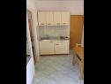 Appartamenti Josi - 150 m from sea: A1(4+1), A2(4+1), A4(4+1) Vinisce - Riviera Trogir  - Appartamento - A4(4+1): la cucina
