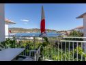 Appartamenti Jere - 30 m from beach: A1(4+1), A2(2+1) Vinisce - Riviera Trogir  - Appartamento - A2(2+1): lo sguardo dalla terrazza