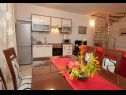 Appartamenti Sora - 80 m from sea: A1(2+1), A2(4+2) Preko - Isola di Ugljan  - Appartamento - A2(4+2): la cucina con la sala da pranzo