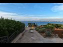 Appartamenti Mili- 50 m from beach and economical A1(6) Sutomiscica - Isola di Ugljan  - lo sguardo sul mare (casa e dintorni)