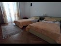 Appartamenti Mili- 50 m from beach and economical A1(6) Sutomiscica - Isola di Ugljan  - Appartamento - A1(6): la camera da letto