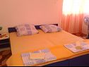 Appartamenti Sor - on the beach: SA1(2+1), A1(4+1), A2(2+2), A3(2+2) Bibinje - Riviera Zadar  - Appartamento - A1(4+1): la camera da letto
