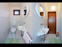 Appartamenti Julijana - economy apartment A1(6) Bibinje - Riviera Zadar  - Appartamento - A1(6): la toilette
