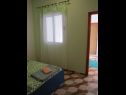 Appartamenti Sor - on the beach: SA1(2+1), A1(4+1), A2(2+2), A3(2+2) Bibinje - Riviera Zadar  - Appartamento - A2(2+2): la camera da letto