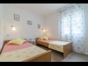 Appartamenti Sandra - 150 meters from the beach A1 (6+2), A2 (3+2), A3 (2+2) Crna Punta - Riviera Zadar  - Appartamento - A1 (6+2): la camera da letto