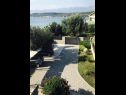 Appartamenti Blue Skies - 30 m from the sea: A1(4+1), A2(2+2), SA3(2+1) Ljubac - Riviera Zadar  - il parcheggio