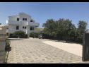 Appartamenti Blue Skies - 30 m from the sea: A1(4+1), A2(2+2), SA3(2+1) Ljubac - Riviera Zadar  - la casa