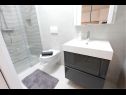 Appartamenti Oasis A1(4+2), A2(2+2), A3(2+2) Nin - Riviera Zadar  - Appartamento - A1(4+2): il bagno con la toilette