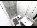 Appartamenti Oasis A1(4+2), A2(2+2), A3(2+2) Nin - Riviera Zadar  - Appartamento - A1(4+2): il bagno con la toilette