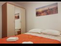 Appartamenti Ljilja 1 - with terrace : A1(6+2) Nin - Riviera Zadar  - Appartamento - A1(6+2): la camera da letto