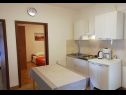 Appartamenti Ljilja 1 - with terrace : A1(6+2) Nin - Riviera Zadar  - Appartamento - A1(6+2): la cucina con la sala da pranzo