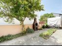 Appartamenti JoRa - family friendly with parking space: A1-Angel(4), A2-Veronika(4) Nin - Riviera Zadar  - il cortile