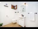 Appartamenti Mari - with view: A1(4) Novigrad - Riviera Zadar  - Appartamento - A1(4): il bagno con la toilette