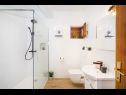 Appartamenti Mari - with view: A1(4) Novigrad - Riviera Zadar  - Appartamento - A1(4): il bagno con la toilette