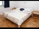 Appartamenti Mari - 100 m from beach: A1(4), A2(4) Petrcane - Riviera Zadar  - Appartamento - A1(4): la camera da letto