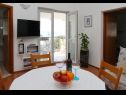 Appartamenti Mari - 100 m from beach: A1(4), A2(4) Petrcane - Riviera Zadar  - Appartamento - A1(4): la sala da pranzo