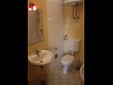 Appartamenti Ante - 50m from the sea: A1 plavi(2+2), A2 zuti(2+2) Posedarje - Riviera Zadar  - Appartamento - A2 zuti(2+2): il bagno con la toilette