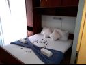 Appartamenti Mediteran - private parking: A1(2+1) Privlaka - Riviera Zadar  - Appartamento - A1(2+1): la camera da letto