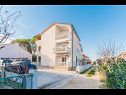 Appartamenti Ivica - with parking : A1-0A(4+1), A2-1A(4+1), A3-1B(4+1), A4-2A(4+1) Sabunike - Riviera Zadar  - la casa