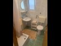 Appartamenti Anna - peaceful and quiet: A2(4+1), A3(3) Sabunike - Riviera Zadar  - Appartamento - A3(3): il bagno con la toilette