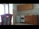 Appartamenti Sunny  - sea side terrace & parking: A1(4+1), A2(6+1) Starigrad-Paklenica - Riviera Zadar  - Appartamento - A1(4+1): la cucina