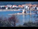 Appartamenti Darko - 30 m from beach : A2(3+1), A4(3), SA5(3) Sukosan - Riviera Zadar  - il dettaglio (casa e dintorni)