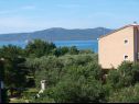 Appartamenti Jerimih - 120 m from sea: A1(4+1), A3(4+1), A4(4+1) Sukosan - Riviera Zadar  - lo sguardo