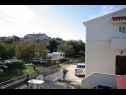 Appartamenti Let - 5 m from sea : A1(4), A4(4) Sukosan - Riviera Zadar  - Appartamento - A1(4): lo sguardo dalla terrazza