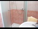 Appartamenti Vinko - big terrace and grill A5(2+1), SA6(2)Crveni, SA7(2)Plavi Vir - Riviera Zadar  - Appartamento - A5(2+1): il bagno con la toilette