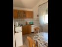Appartamenti Tihana - 200 m from sea: A1(4+1) Vir - Riviera Zadar  - Appartamento - A1(4+1): la cucina con la sala da pranzo