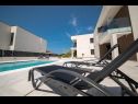 Appartamenti Vrsi beautiful apartments with pool A1(4), A2(4), A3(4) Vrsi - Riviera Zadar  - la piscina (casa e dintorni)
