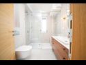 Appartamenti Vrsi beautiful apartments with pool A1(4), A2(4), A3(4) Vrsi - Riviera Zadar  - Appartamento - A1(4): il bagno con la toilette