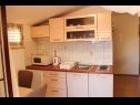 Appartamenti Nenad - with pool; A1(4+1), A2(4+1), SA3(3), SA4(3), A5(2+2) Vrsi - Riviera Zadar  - Studio appartamento - SA3(3): la cucina