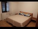 Appartamenti Nenad - with pool; A1(4+1), A2(4+1), SA3(3), SA4(3), A5(2+2) Vrsi - Riviera Zadar  - Appartamento - A5(2+2): la camera da letto