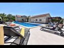 Appartamenti Gordana Mar - with pool : A1(2+2), A2H(4+2) Vrsi - Riviera Zadar  - Appartamento - A1(2+2): la terrazza comune