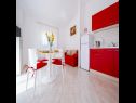 Appartamenti Ljubo - modern andy cosy A1(2+2), A2(4+2), A3(4+2) Vrsi - Riviera Zadar  - Appartamento - A2(4+2): la cucina con la sala da pranzo