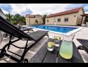 Appartamenti Gordana Mar - with pool : A1(2+2), A2H(4+2) Vrsi - Riviera Zadar  - Appartamento - A2H(4+2): la terrazza comune