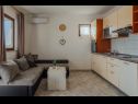 Appartamenti Nenad - with pool; A1(4+1), A2(4+1), SA3(3), SA4(3), A5(2+2) Vrsi - Riviera Zadar  - Appartamento - A2(4+1): la cucina