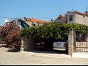 Appartamenti Jase A1 Jasminka(3+1) Zadar - Riviera Zadar  - il parcheggio (casa e dintorni)