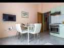 Appartamenti Suza - relaxing & beautiful: A1(2+2), A2(4+2) Zadar - Riviera Zadar  - Appartamento - A2(4+2): la cucina con la sala da pranzo