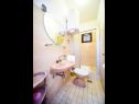 Appartamenti Ivan Z3 - only for family: A1(6)  Zadar - Riviera Zadar  - Appartamento - A1(6) : il bagno con la toilette