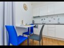 Appartamenti Sunny by the Sea APP1(2), SAPP2(2), APP3(2+1), APP4(4+1) Zaton (Zadar) - Riviera Zadar  - Studio appartamento - SAPP2(2): la cucina con la sala da pranzo