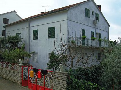 Appartamenti Jadra - with terrace : A1(4+1) Biograd - Riviera Biograd 