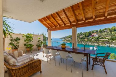 Casa vacanza Villa Karmen - luxury seafront: H(10+1) Bobovisca - Isola di Brac  - Croazia