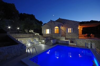 Casa vacanza Tonko - open pool: H(4+1) Postira - Isola di Brac  - Croazia