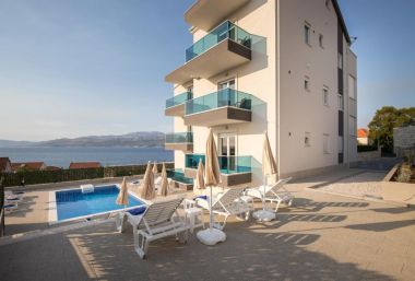 Appartamenti Dragan - with pool and seaview: A2(4), A3(5) Postira - Isola di Brac 