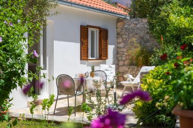 Appartamenti Stone garden - cosy and comfy : A1(4), A2(2) Supetar - Isola di Brac 