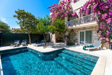 Appartamenti L&R - with pool: A1(4) Supetar - Isola di Brac 
